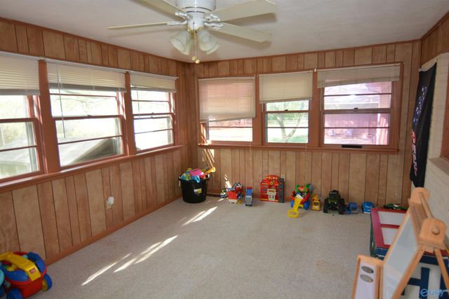 3302 Barton Avenue, Huntsville, AL 35810