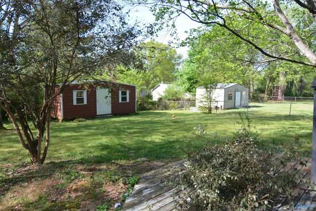 3302 Barton Avenue, Huntsville, AL 35810