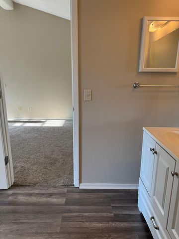 1001 11th Avenue S 5, Hopkins, MN 55343