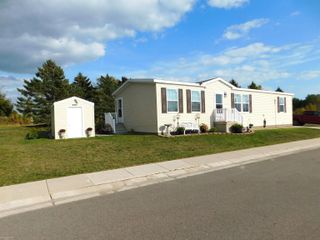 57574 Sawyer Court, Lenox, MI 48048