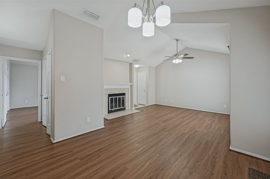 256 Jefferson Parkway, Fort Worth, TX 76107 — photo 3