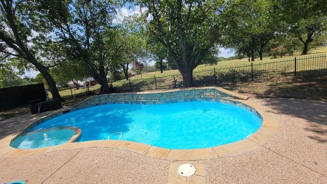 3744 BEN CREEK Lane, Fort Worth, TX 76008