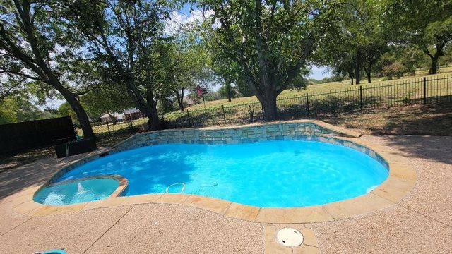 3744 BEN CREEK Lane, Fort Worth, TX 76008