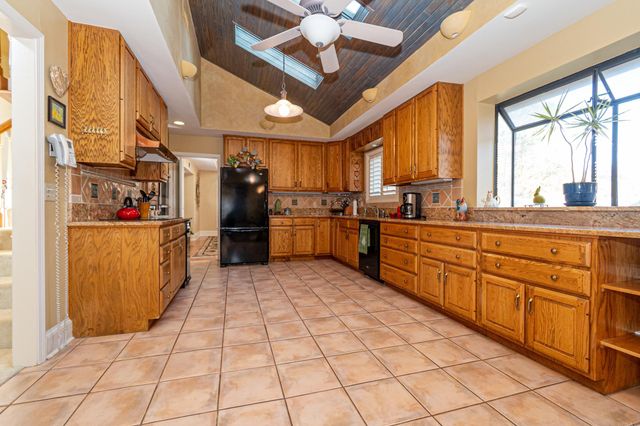 2315 W Oak St, El Dorado, AR 71730