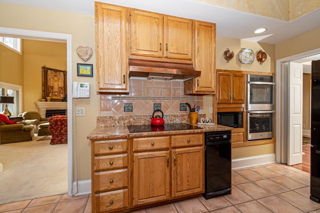 2315 W Oak St, El Dorado, AR 71730