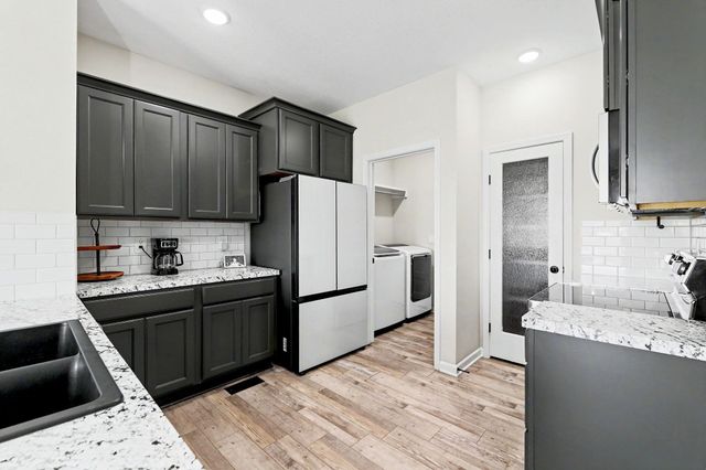 581 S Cattail St, Haysville, KS 67060