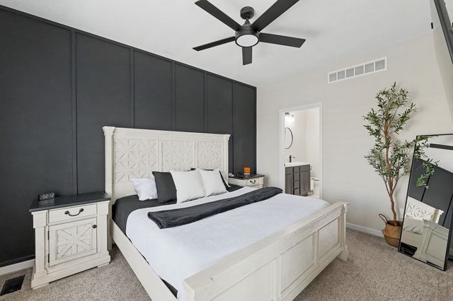 581 S Cattail St, Haysville, KS 67060