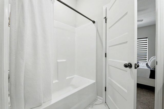 581 S Cattail St, Haysville, KS 67060