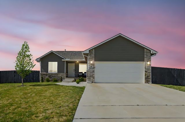 581 S Cattail St, Haysville, KS 67060