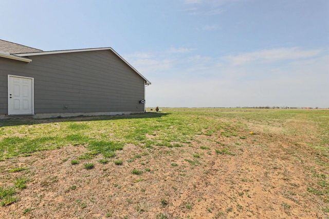 581 S Cattail St, Haysville, KS 67060