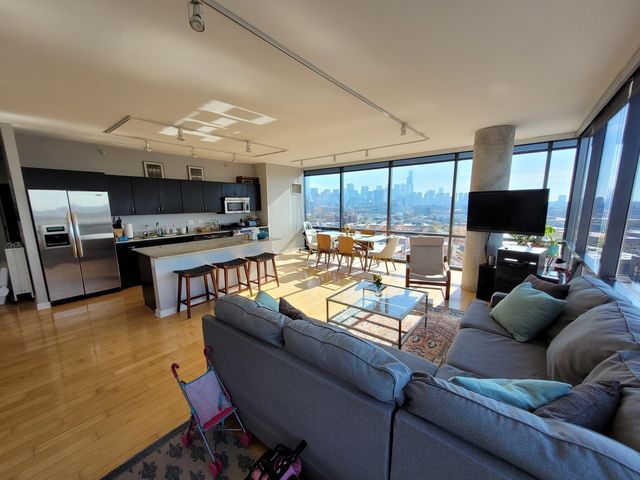 860 W Blackhawk Street 1502, Chicago, IL 60642