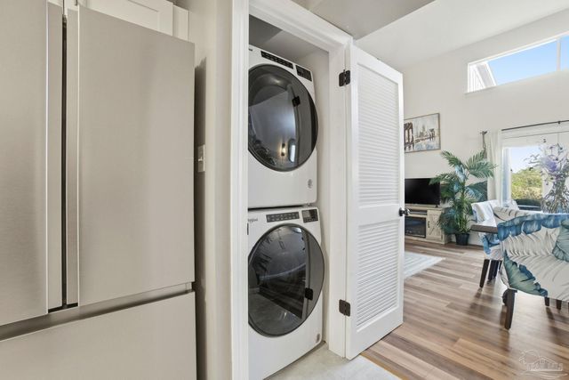 4822 Huron Dr, Pensacola, FL 32507