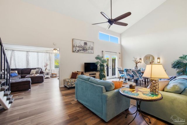 4822 Huron Dr, Pensacola, FL 32507