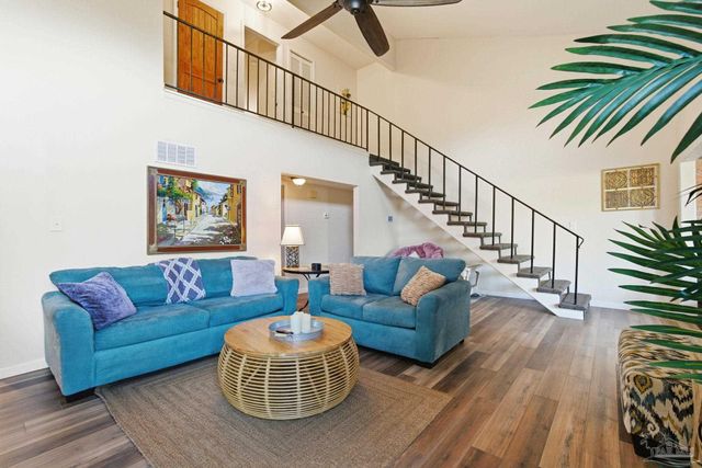 4822 Huron Dr, Pensacola, FL 32507