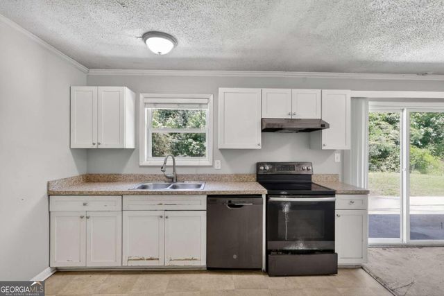 5900 Mallory Road, Atlanta, GA 30349