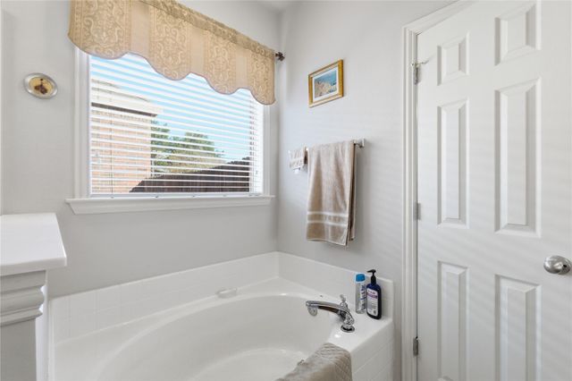 2508 Tumbling River DR, Leander, TX 78641