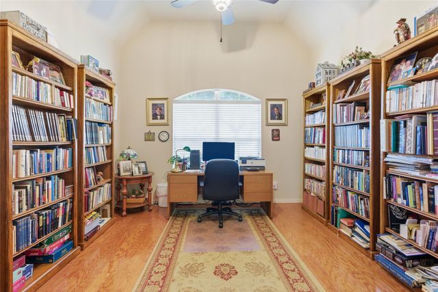 2508 Tumbling River DR, Leander, TX 78641