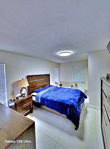 5894 Longbow Lane Apt 10, West Palm Beach, FL 33415