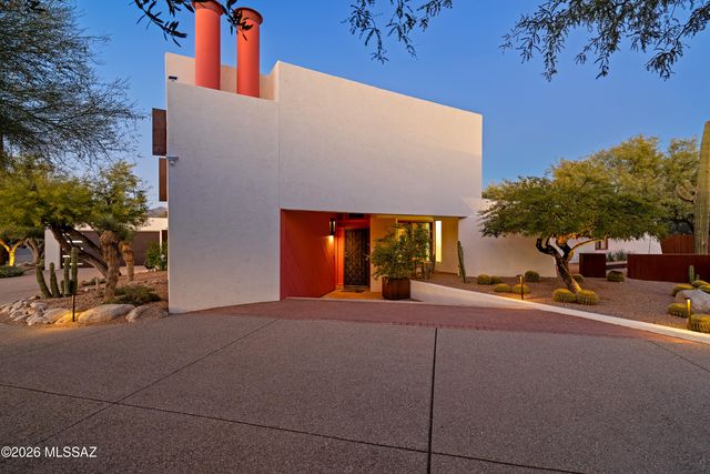 2301 E Greenlee Road, Tucson, AZ 85719