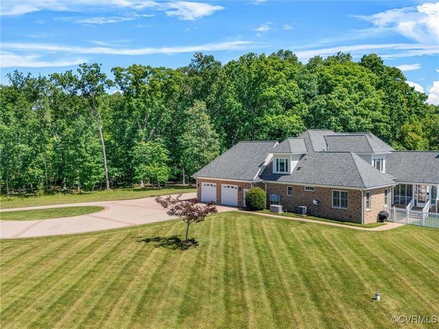 397 Farmville Lake Rd, Farmville, VA 23901