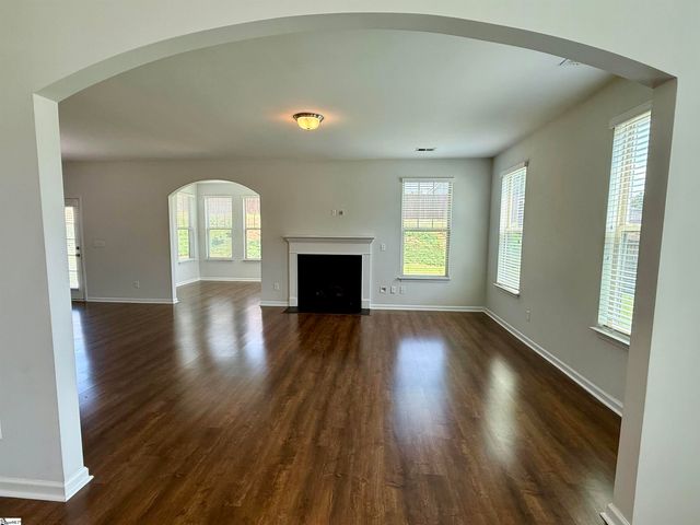 143 W Pyrenees Drive, Lyman, SC 29365