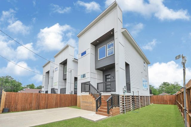 2108 Bringhurst Street, Houston, TX 77026