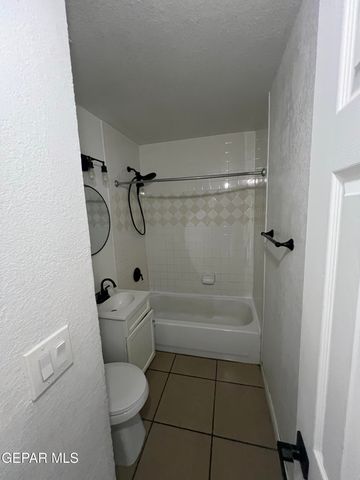 8609 Mercury Street B, El Paso, TX 79904