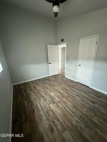 8609 Mercury Street B, El Paso, TX 79904