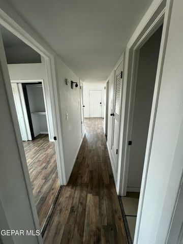 8609 Mercury Street B, El Paso, TX 79904