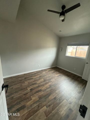 8609 Mercury Street B, El Paso, TX 79904