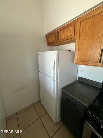 8609 Mercury Street B, El Paso, TX 79904