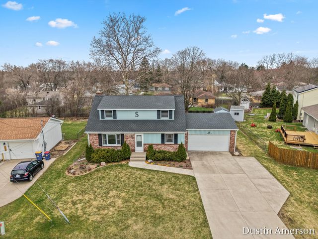 2656 Vassar Drive SE, Grand Rapids, MI 49506