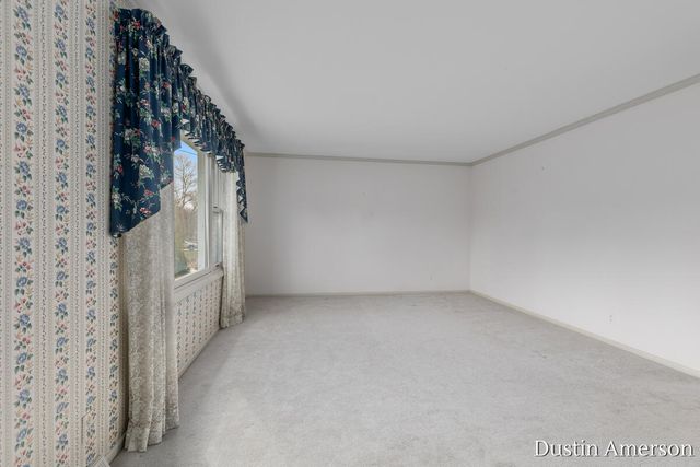 2656 Vassar Drive SE, Grand Rapids, MI 49506