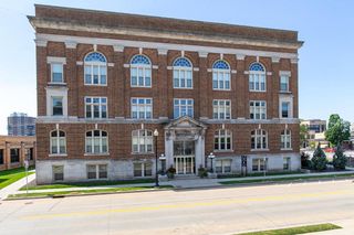 105 WASHINGTON AVENUE #304, Oshkosh, WI 54901