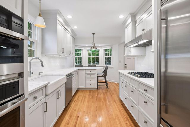 4919 Bruce Avenue, Edina, MN 55424