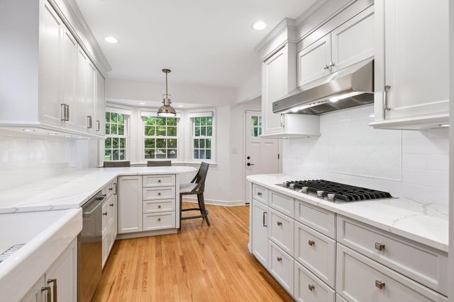 4919 Bruce Avenue, Edina, MN 55424