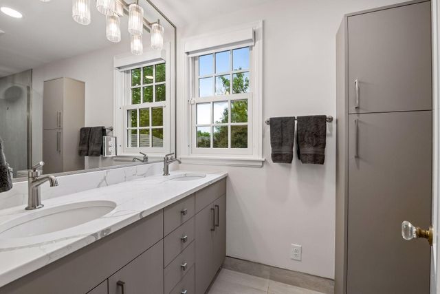 4919 Bruce Avenue, Edina, MN 55424