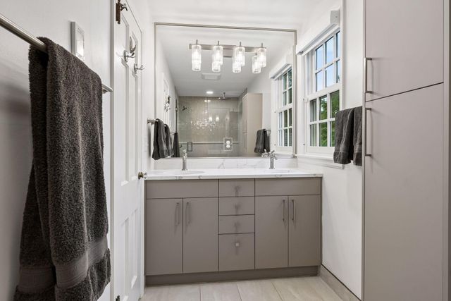 4919 Bruce Avenue, Edina, MN 55424