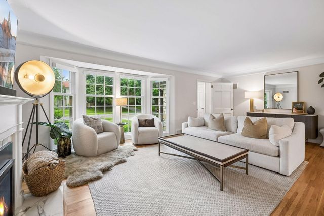 4919 Bruce Avenue, Edina, MN 55424
