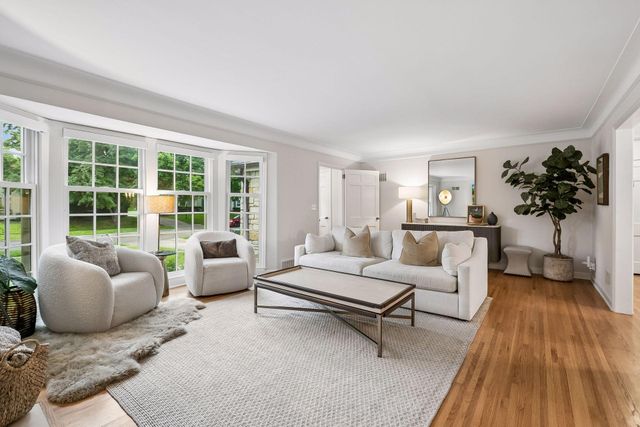 4919 Bruce Avenue, Edina, MN 55424