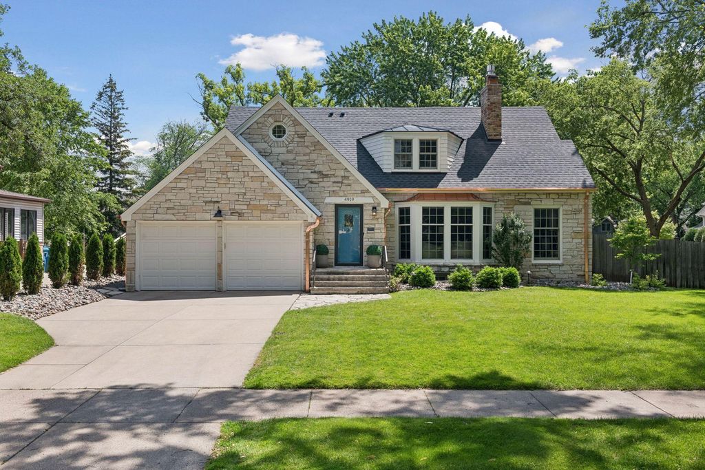 4919 Bruce Avenue, Edina, MN 55424