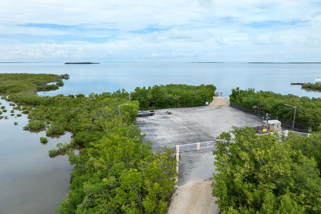 102 South Drive Drive, Key Largo, FL 33037