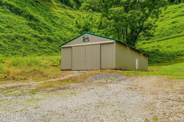 188 Happy Hollow Rd, Madisonville, TN 37354