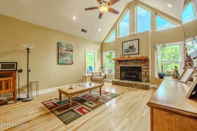188 Happy Hollow Rd, Madisonville, TN 37354