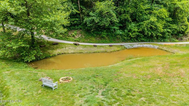 188 Happy Hollow Rd, Madisonville, TN 37354