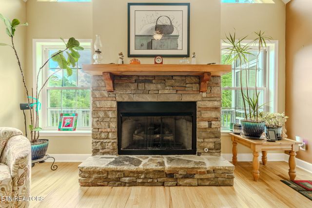 188 Happy Hollow Rd, Madisonville, TN 37354