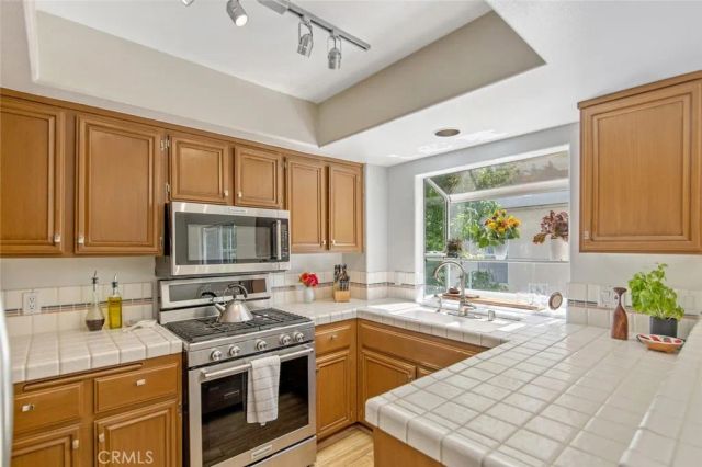 5340 Las Virgenes Road 4, Calabasas, CA 91302