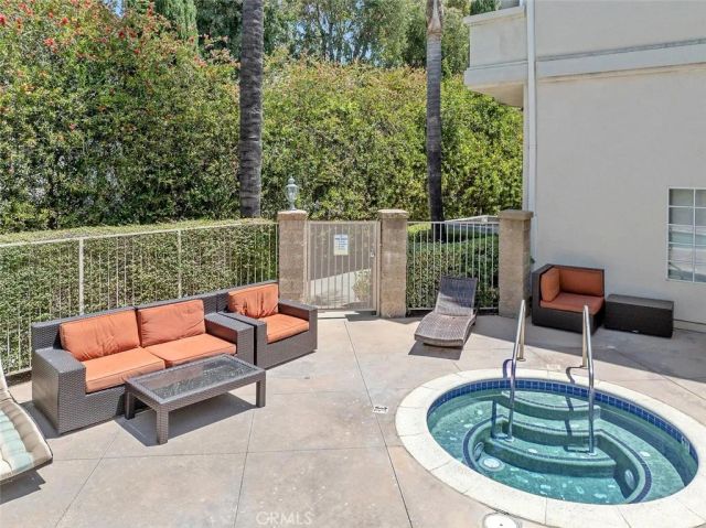 5340 Las Virgenes Road 4, Calabasas, CA 91302