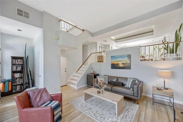 5340 Las Virgenes Road 4, Calabasas, CA 91302