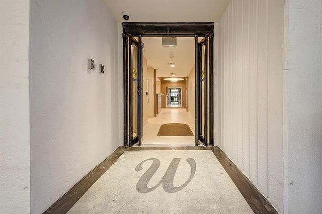 5001 Woodway Drive 1304, Houston, TX 77056
